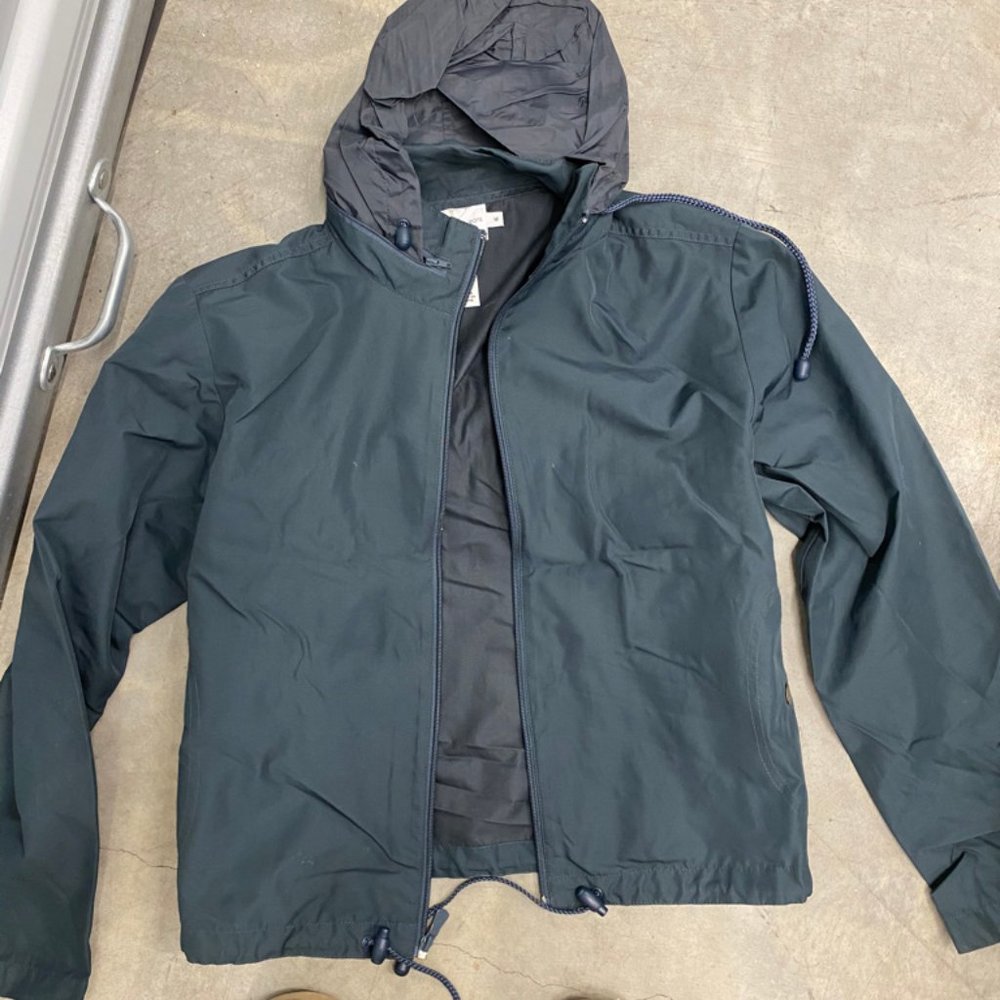 Wind Breaker
